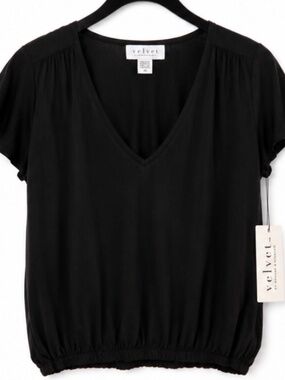 Velvet by Graham & Spencer Black V-Neck Blouse – XS – NWT